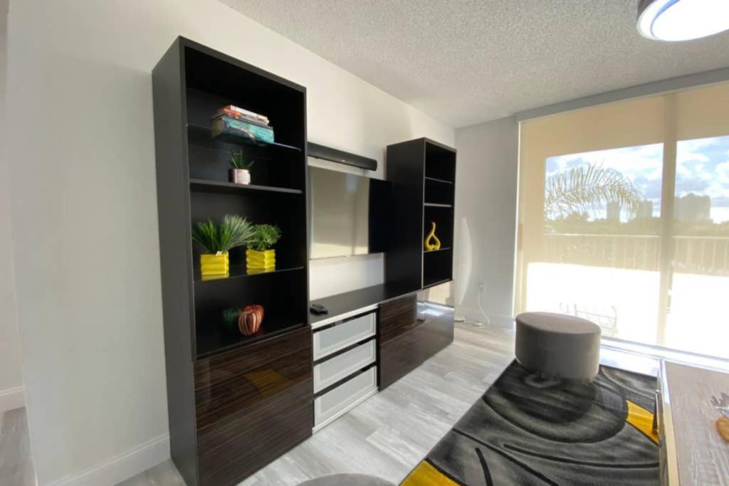 Yacht Club At Aventura 2 Bed 2 Bath Luxurius Cozy Brand New 2020 Apartment ภายนอก รูปภาพ