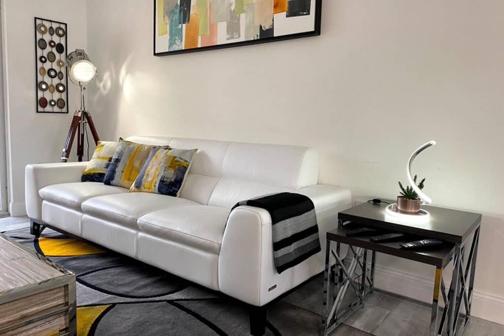 Yacht Club At Aventura 2 Bed 2 Bath Luxurius Cozy Brand New 2020 Apartment ภายนอก รูปภาพ