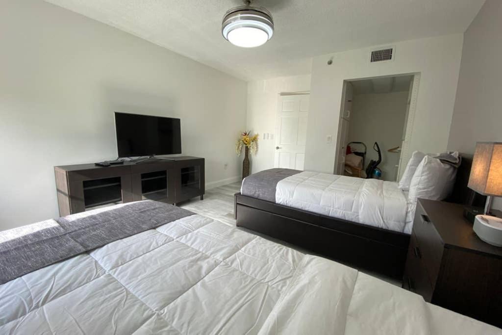 Yacht Club At Aventura 2 Bed 2 Bath Luxurius Cozy Brand New 2020 Apartment ภายนอก รูปภาพ