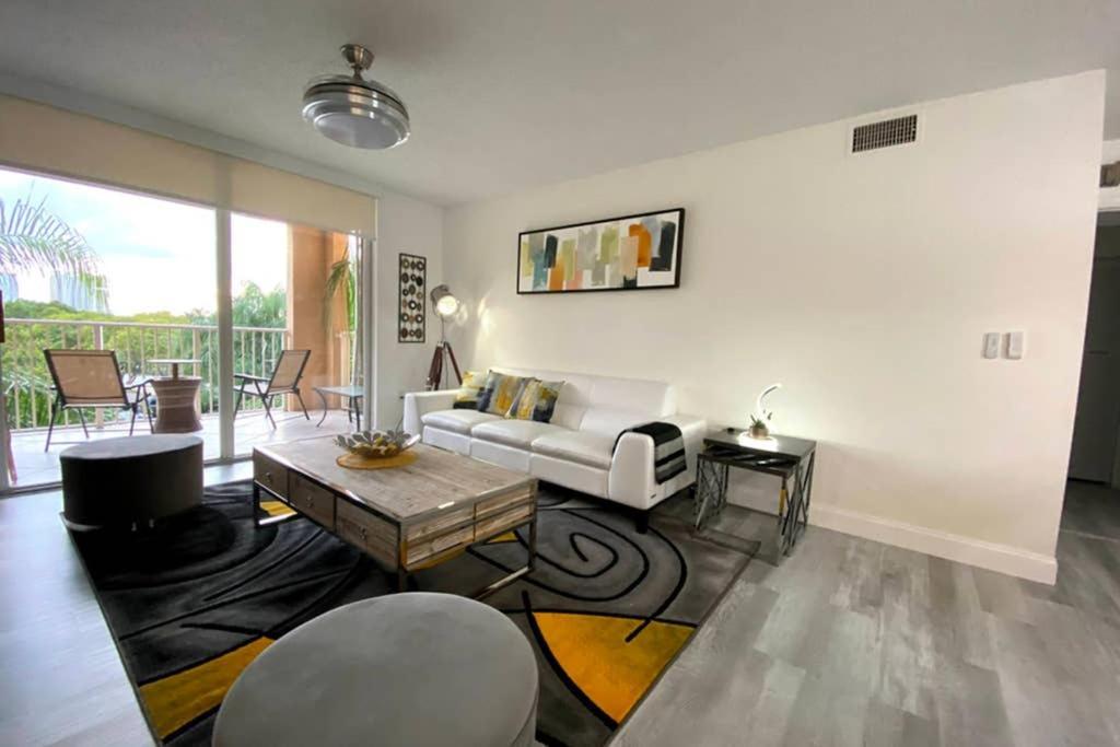 Yacht Club At Aventura 2 Bed 2 Bath Luxurius Cozy Brand New 2020 Apartment ภายนอก รูปภาพ